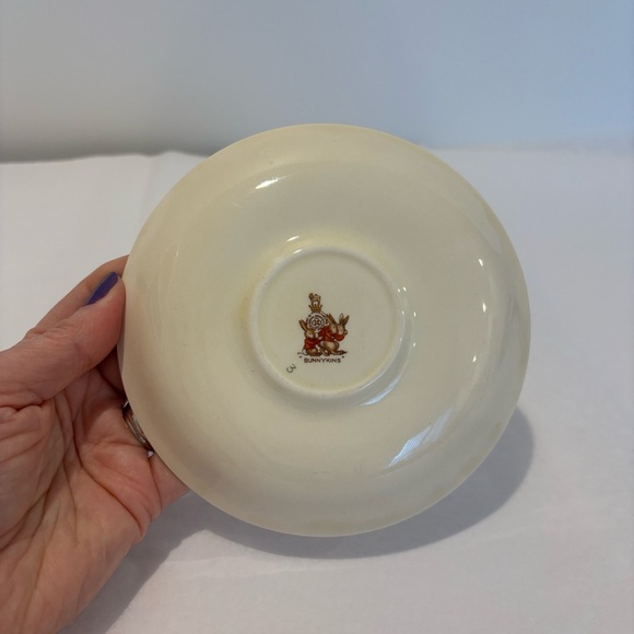 ROYAL DOULTON BUNNYKINS saucer small plate picnic scene made in England - Picture 5 of 9